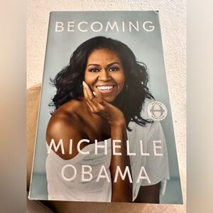 BECOMING by Michelle Obama SIGNED 1st Edition 2018